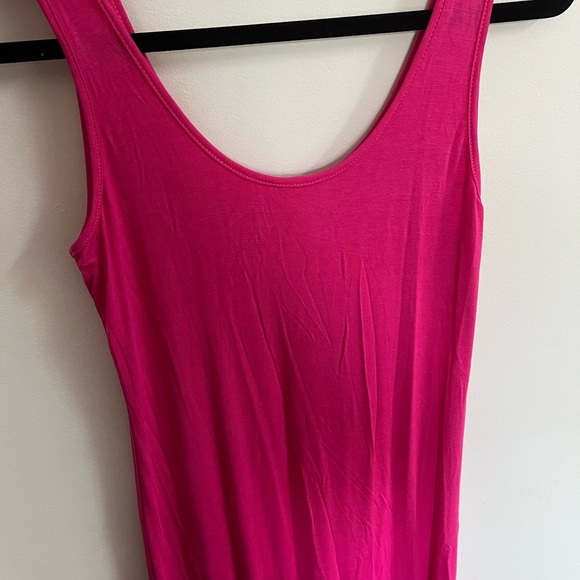 Women’s Dress - Picture 2 of 3